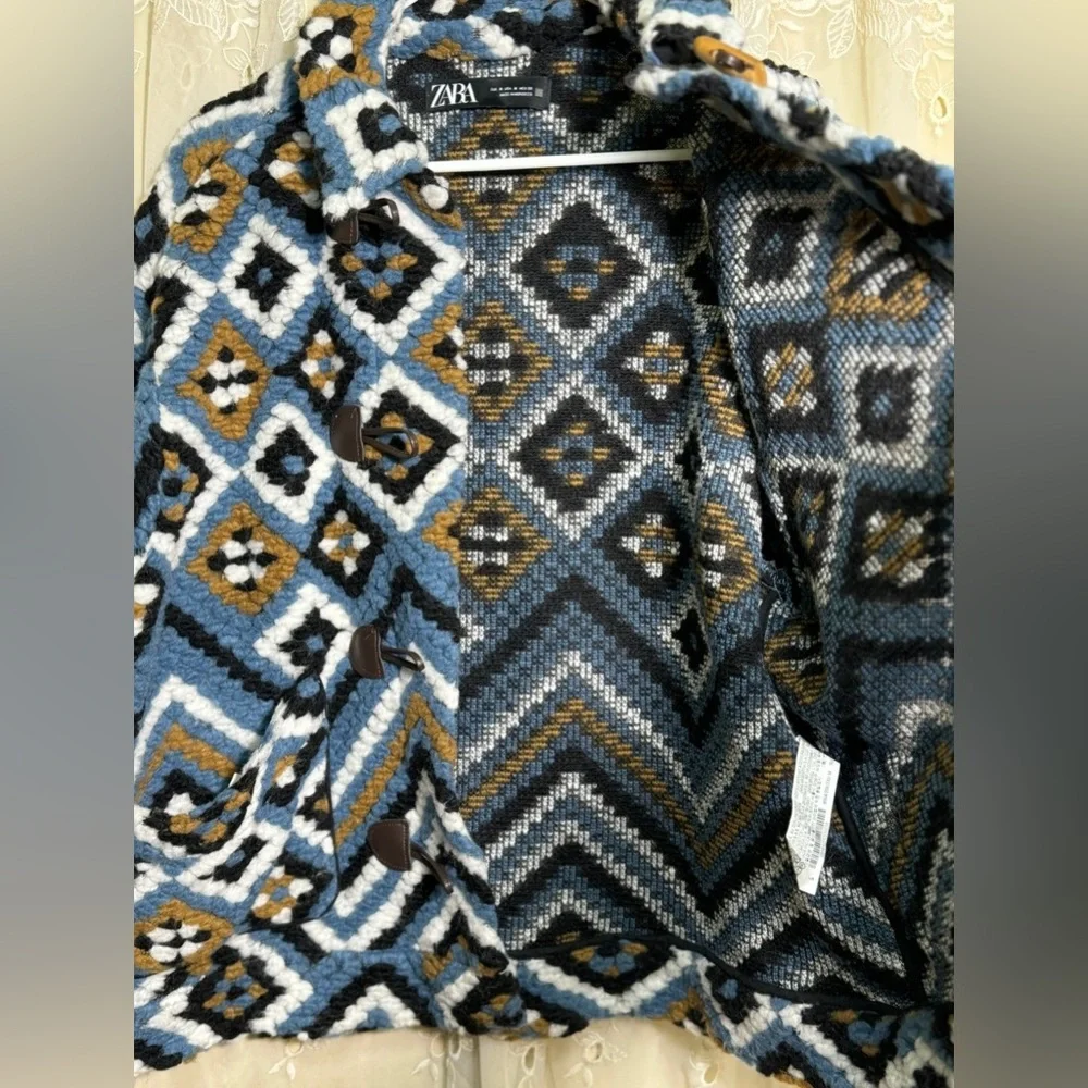 Zara Blue Black White Brown Geometric Toggle Teddy Coat - Picture 5 of 16